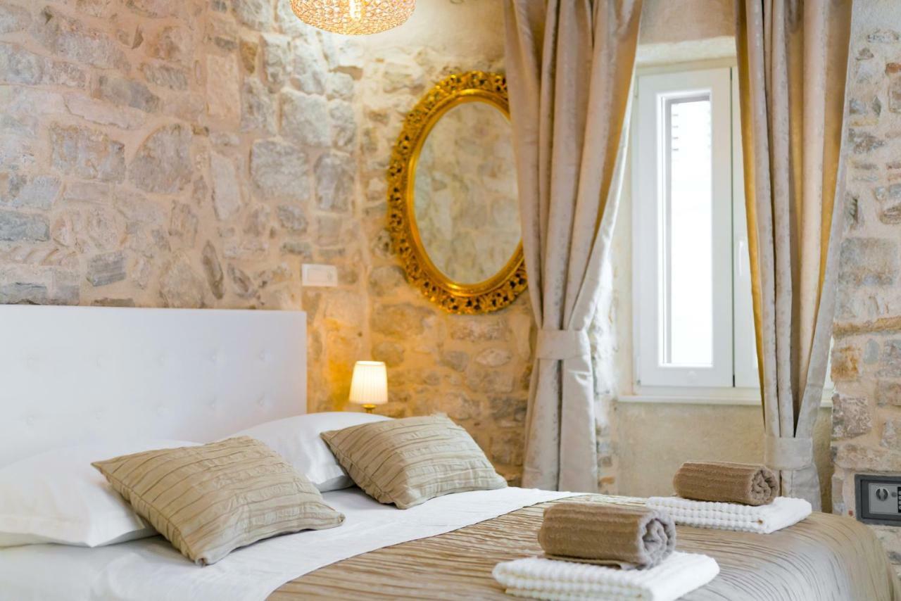 فندق Lux Aurelius In Split Centre Old Town المظهر الخارجي الصورة